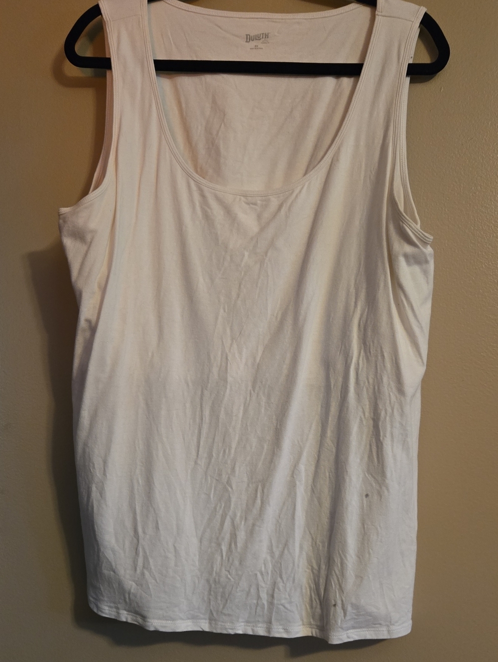 Duluth Trading Co Women's White Scoop Neck Tank Top